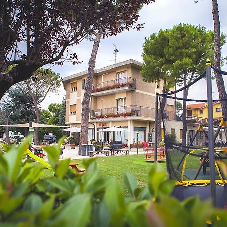 Hotel Ausonia Monte Porzio Kültér fotó
