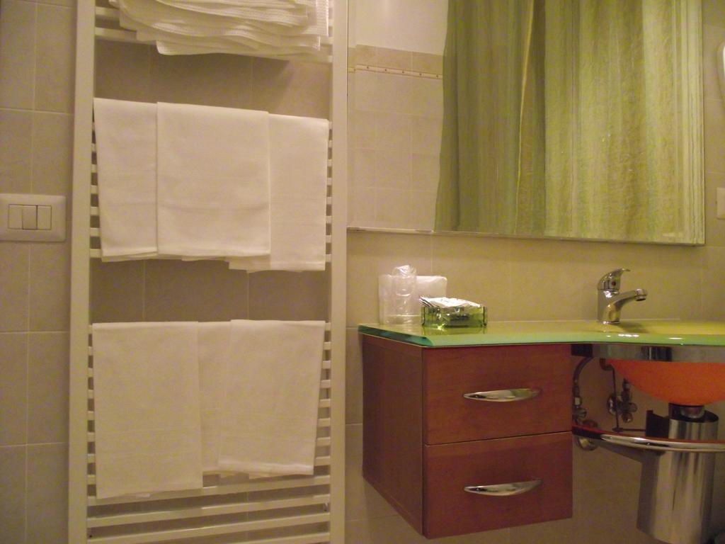 Hotel Ausonia Monte Porzio Kültér fotó