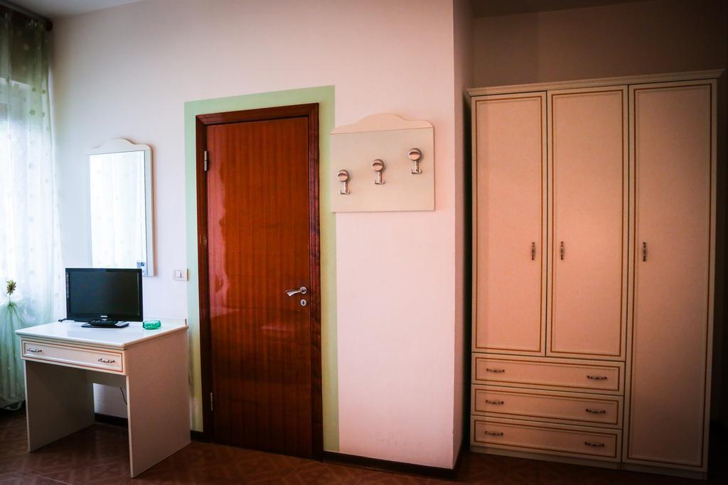 Hotel Ausonia Monte Porzio Kültér fotó