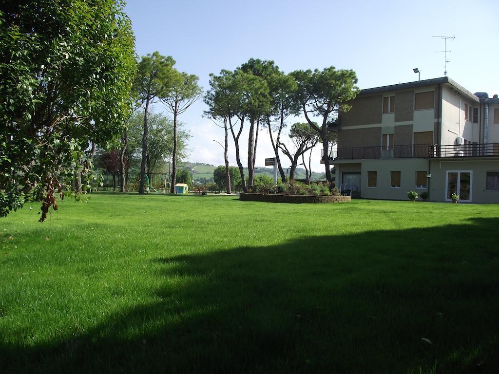 Hotel Ausonia Monte Porzio Kültér fotó