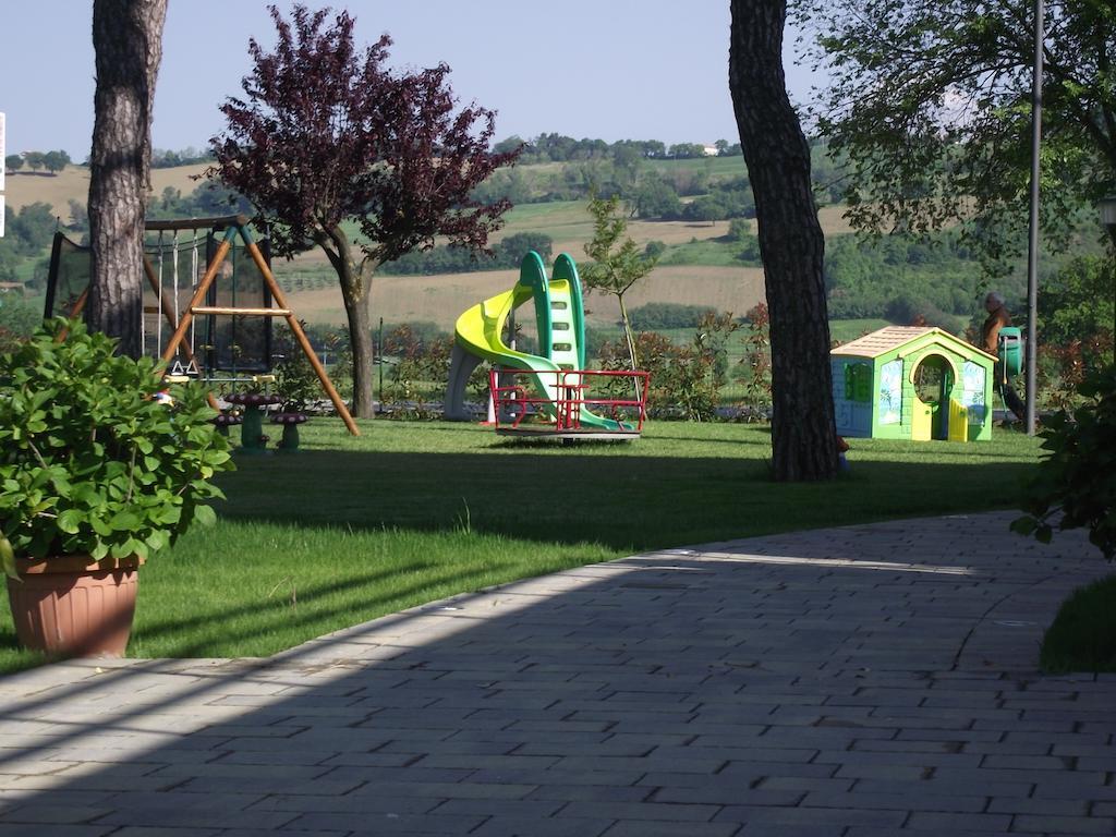 Hotel Ausonia Monte Porzio Kültér fotó