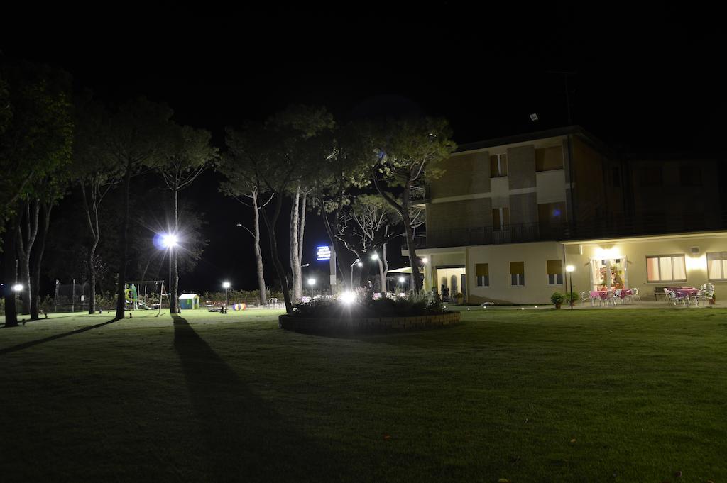 Hotel Ausonia Monte Porzio Kültér fotó