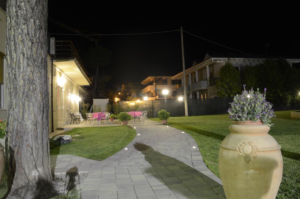 Hotel Ausonia Monte Porzio Kültér fotó