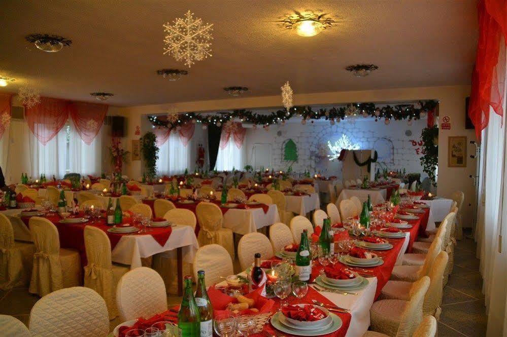 Hotel Ausonia Monte Porzio Kültér fotó